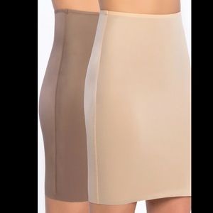 SPANX Two-Timing Reversible Slip.NWT. Size Large